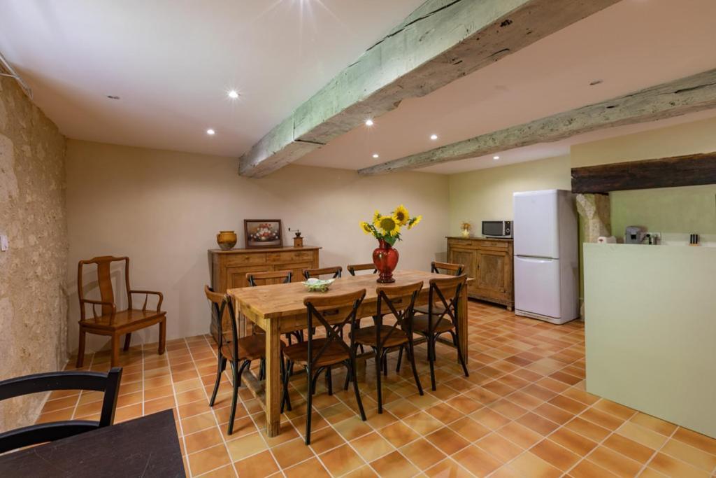 Domaine De Laplan Bed & Breakfast Cezan ภายนอก รูปภาพ